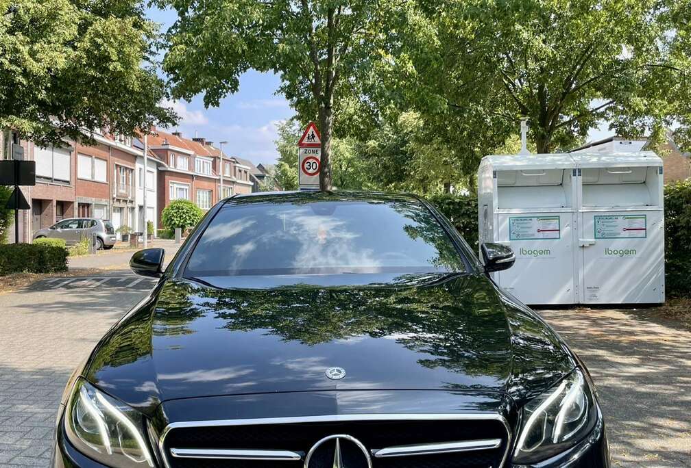 Mercedes-Benz de 9G-TRONIC AMG Line