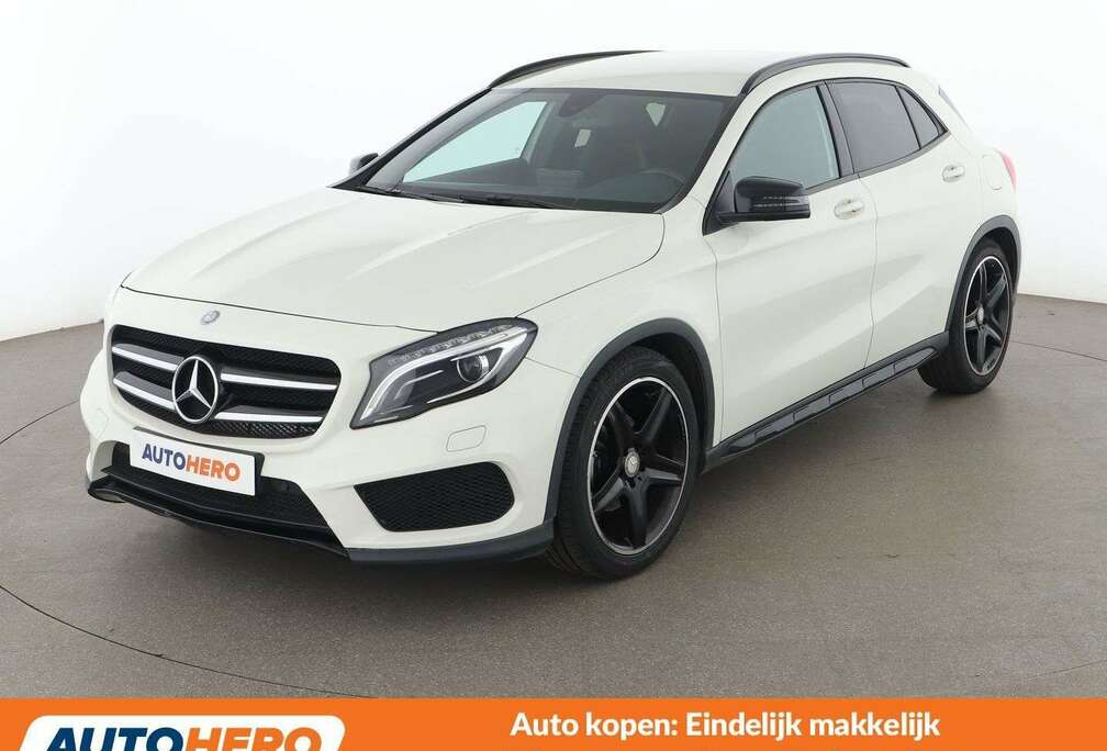 Mercedes-Benz GLA 180 AMG Line