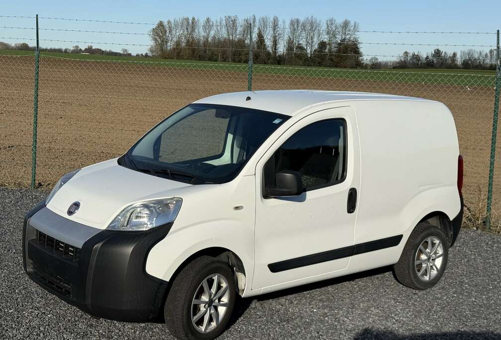 Fiat 1.4i Essence + CNG ( Pret à immatriculer)