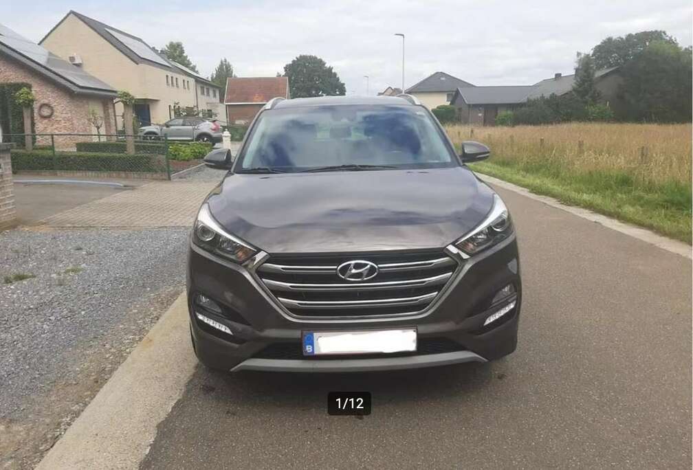 Hyundai Tucson blue 1.6 GDi 2WD Navi