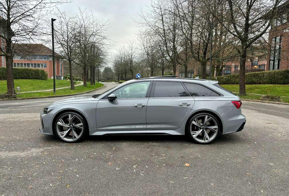 Audi 4.0 V8 TFSI Quattro Pano / Matrix / B&O / LIKE NEW