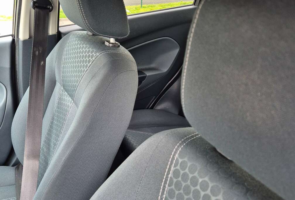 Ford 1.8 Turbo Di Classic X