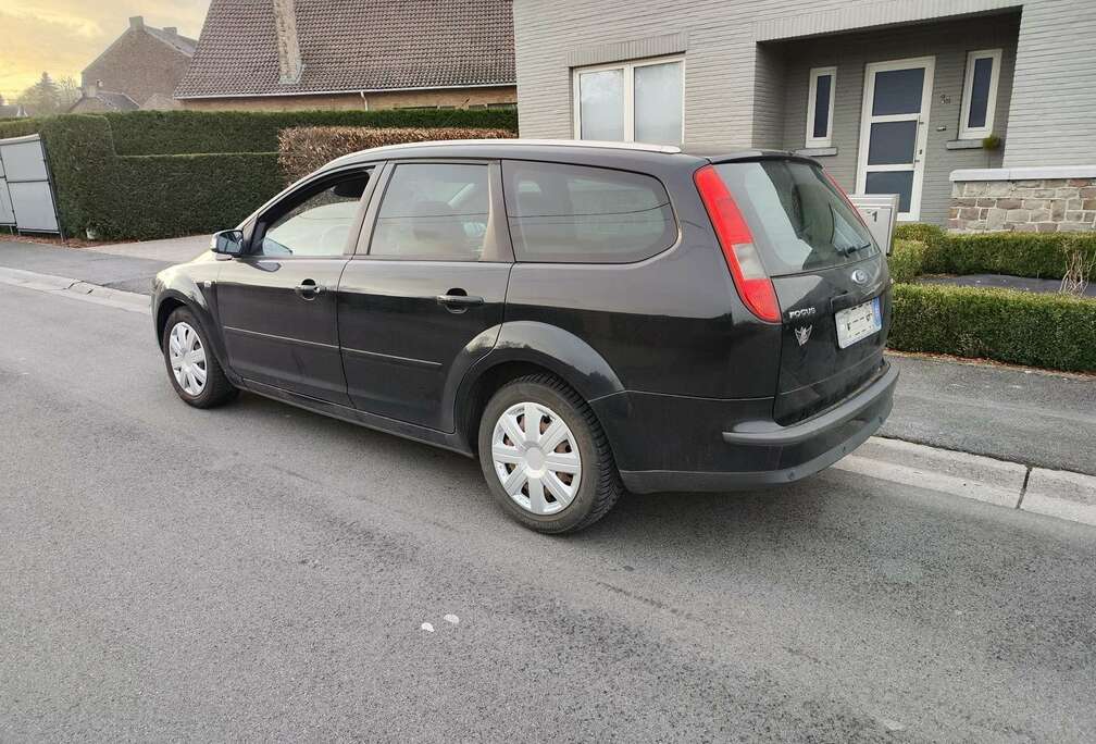 Ford 1.8tdci 115cv 2008. clim digital contrôle techniqu