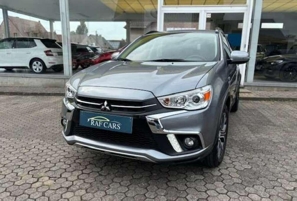 Mitsubishi 1.6i 2WD // CAMERA // NAVI // GARANTIE // CARPASS