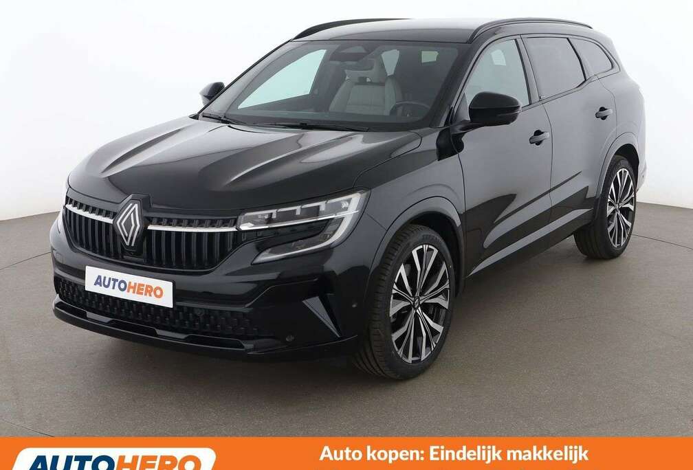 Renault 1.2 Hybrid E-Tech Iconic