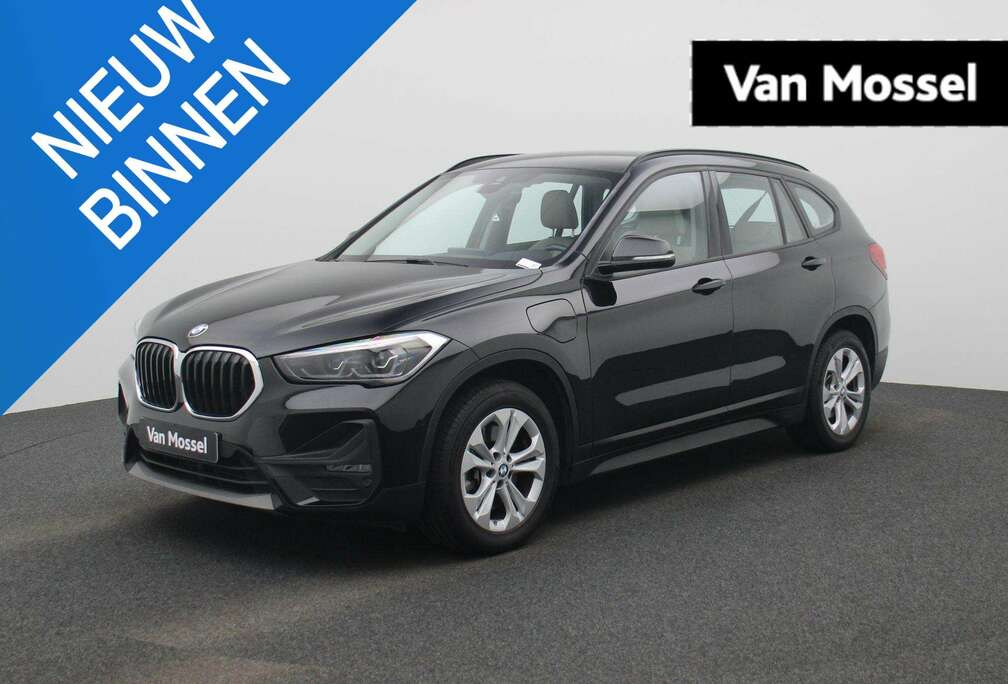 BMW xDrive25e (162 kW) HUD  NAVI  CAMERA  LEDER  L