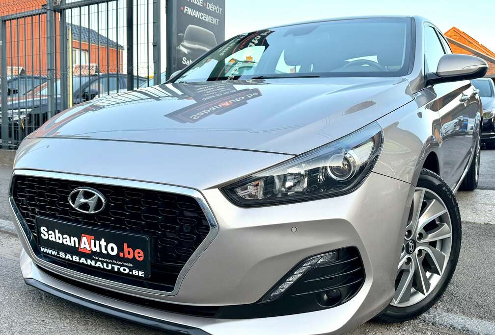 Hyundai i30 Fastback 1.0 T-GDi  CUIR  NAVI  CAMERA  JANTES  GARANTI 12 MOIS