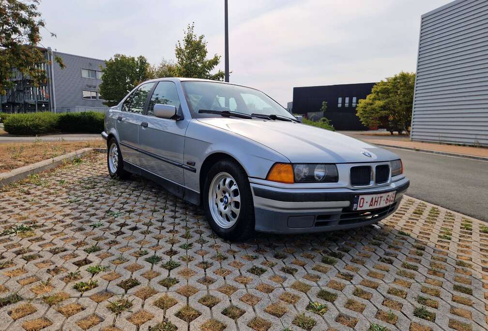 BMW 318 tds OLDTIMER ANCETRE - Comme neuve - Prete à immatriculer - Reprise possible