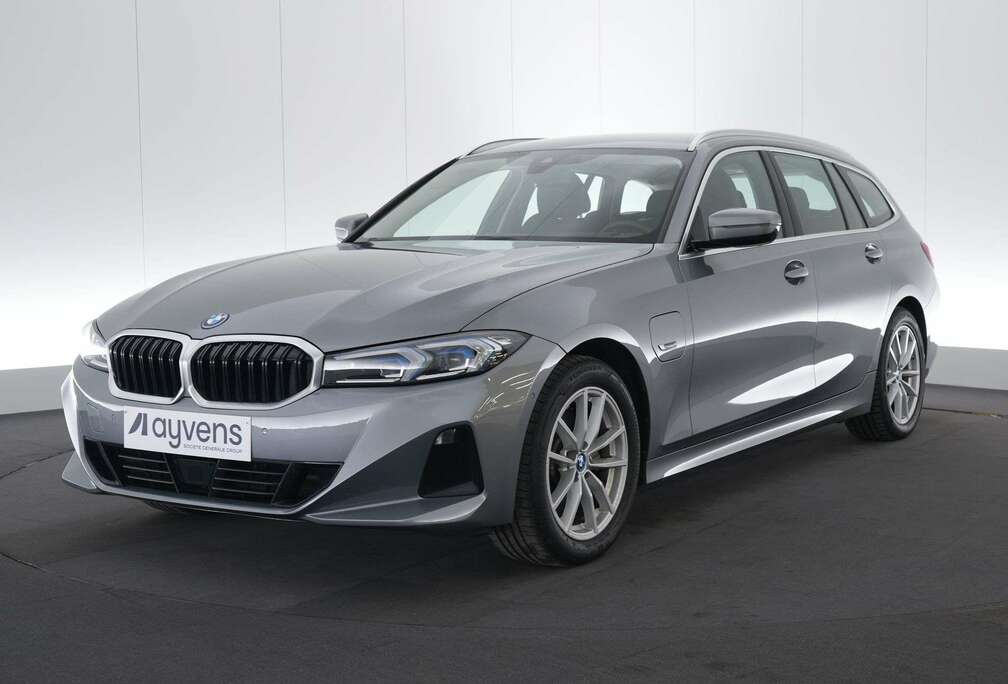 BMW 3 Touring 320e PHEV Innovation LEDER/CUIR Adapt. L