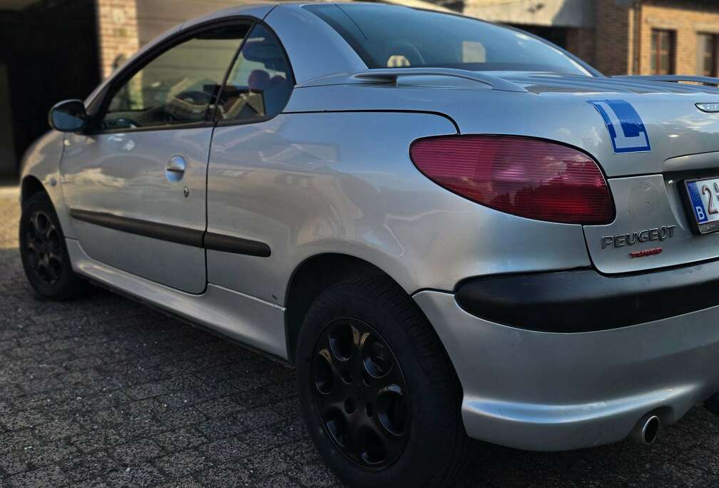 Peugeot 206 CC 110