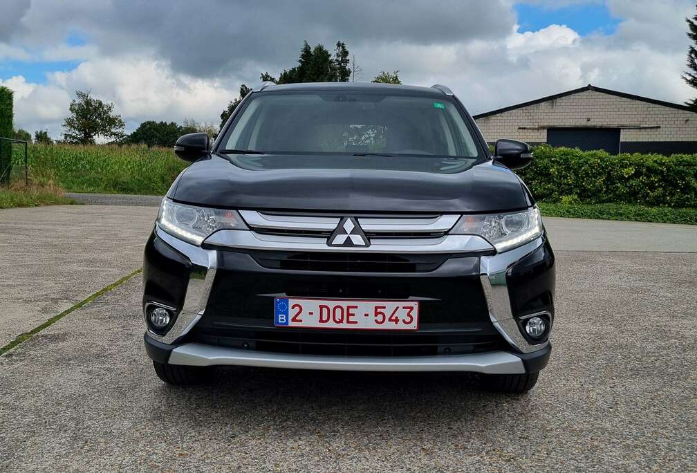 Mitsubishi Outlander 2.0 2WD CVT Edition 100