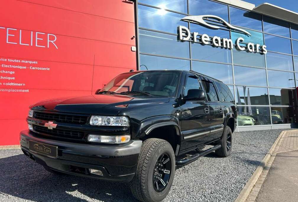 GMC Suburban V8 AUTOMATIQUE