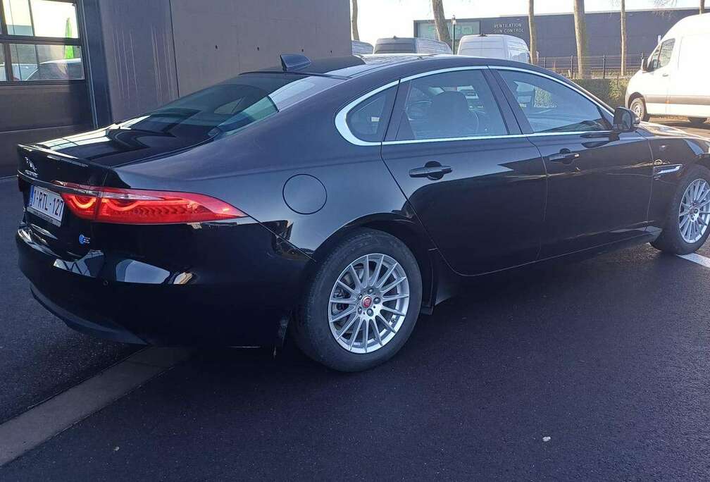 Jaguar XF 2.0 D E-Performance Prestige