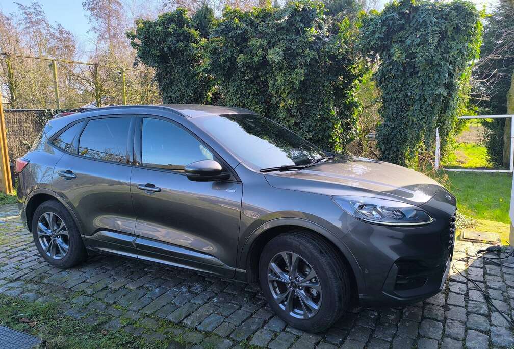 Ford Kuga PHEV 2.5 EcoBoost FWD ST-Line