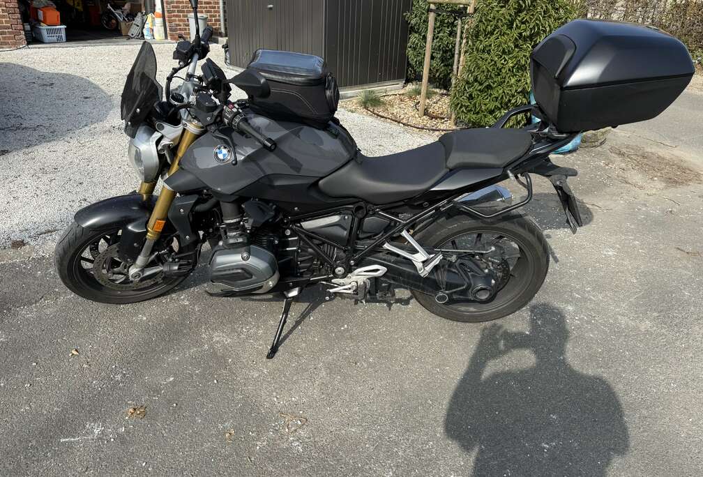 BMW
