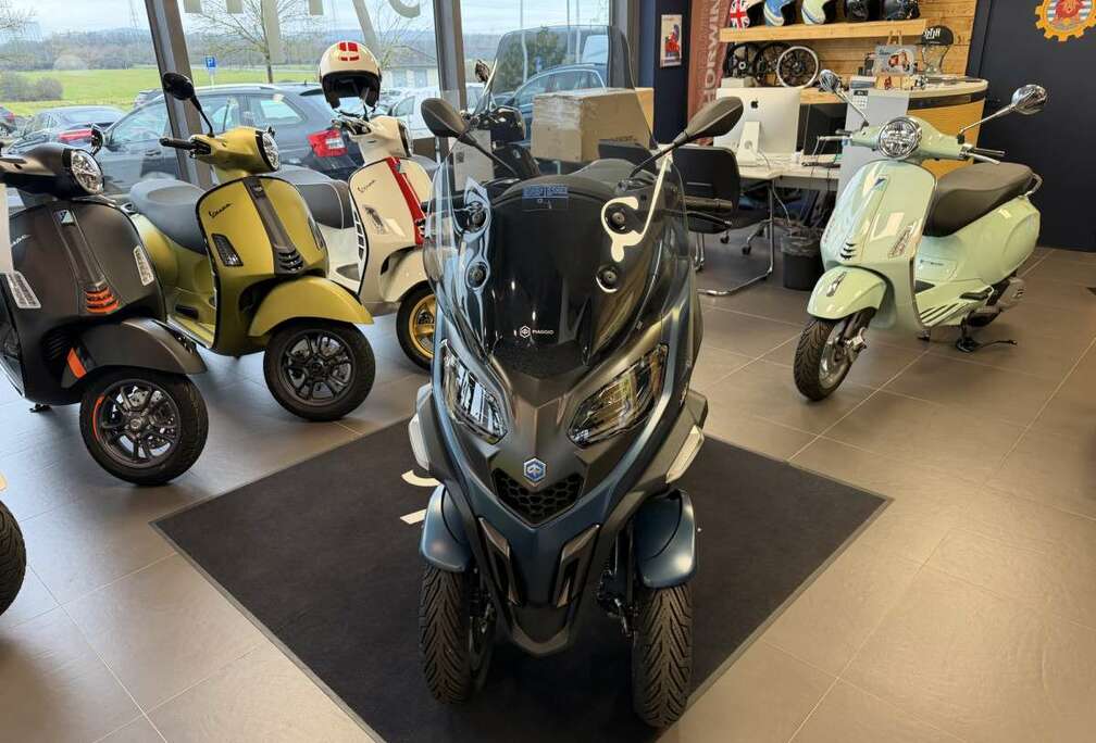 Piaggio MP3 530