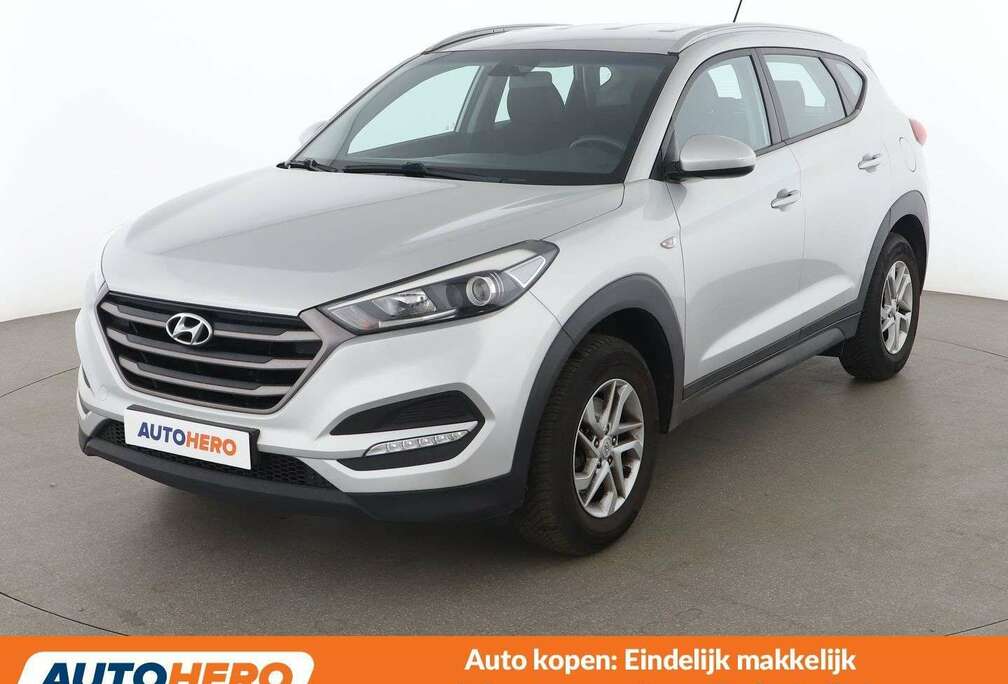 Hyundai 1.6 Classic blue 2WD