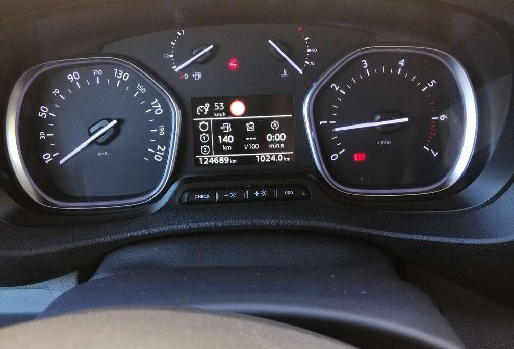 Peugeot L3H1 Premium Service Edition