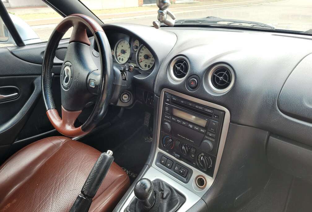 Mazda 1.6i 16v Tan Leather