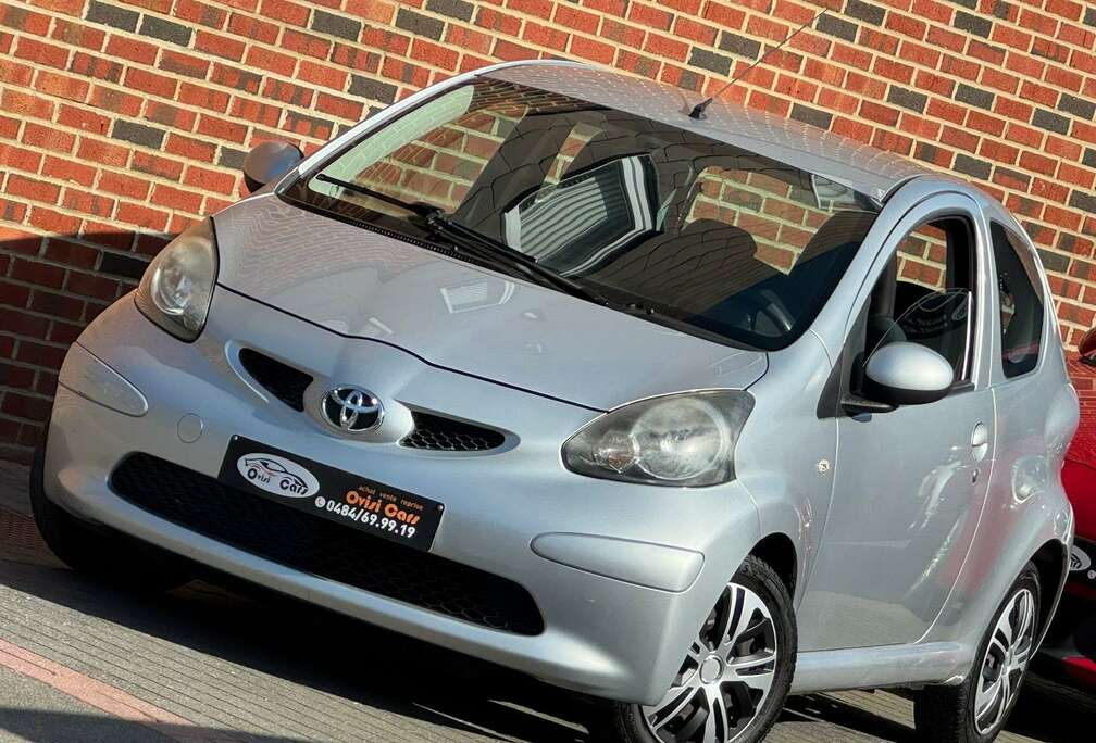 Toyota / CARNET D’ENTRETIEN /