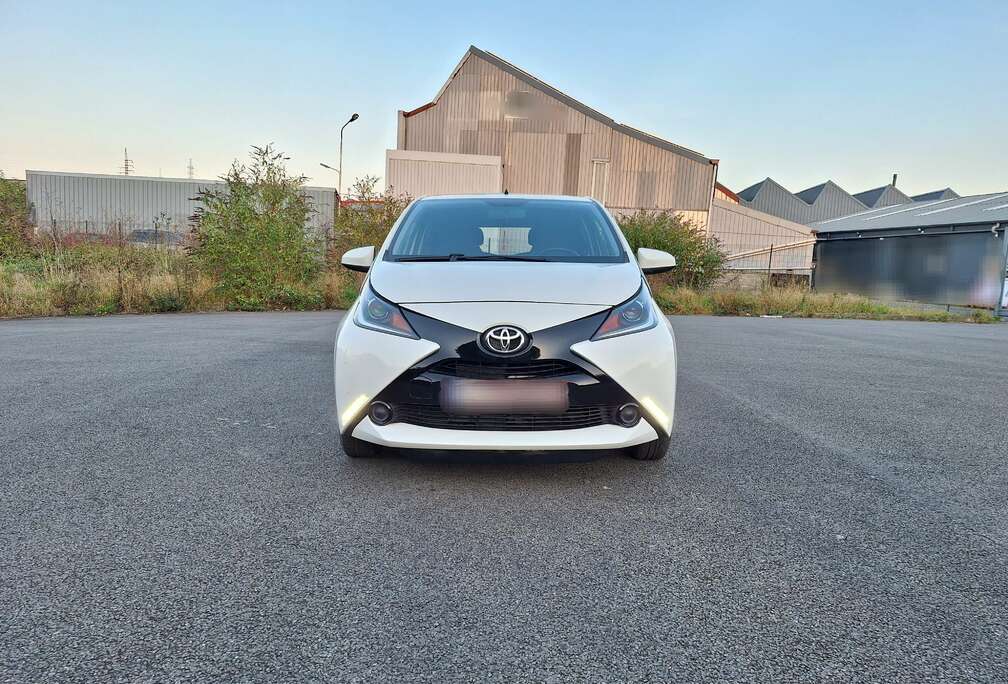 Toyota 1.0i+VVT-i+x