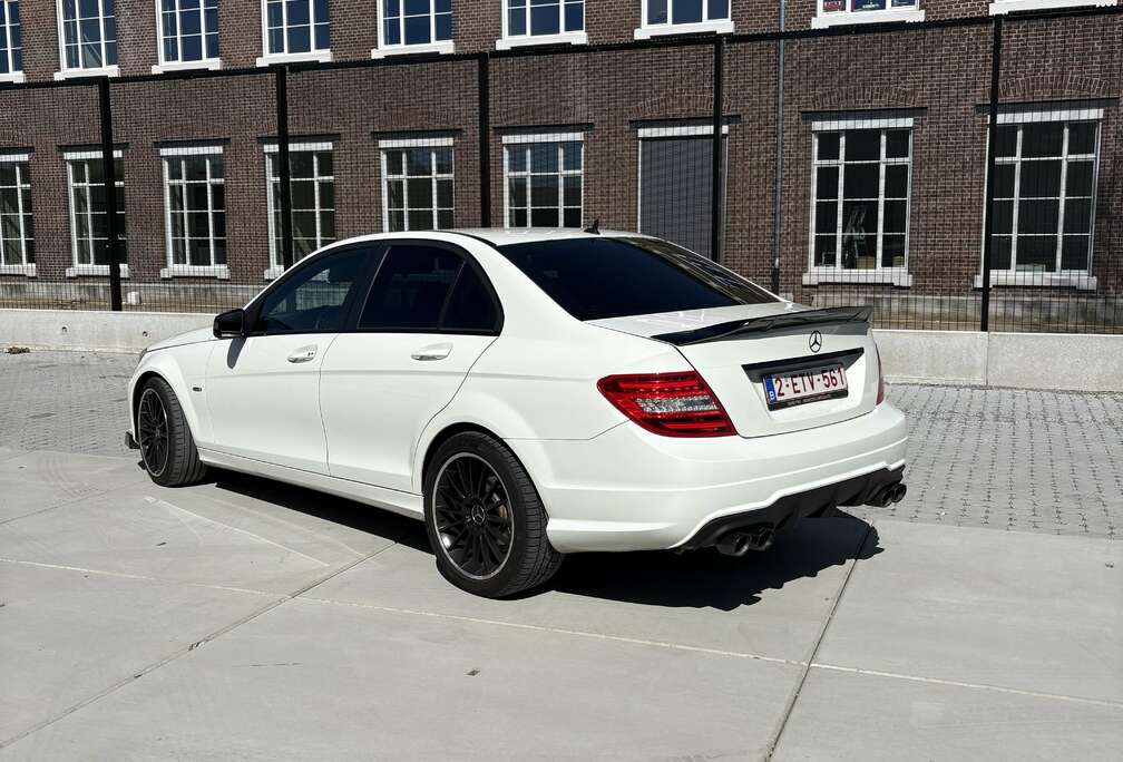 Mercedes-Benz CDI BlueEFFICIENCY Elegance