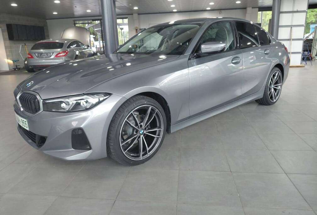 BMW 318i A FACE LIFT. WIDE SCREEN. 19INCH