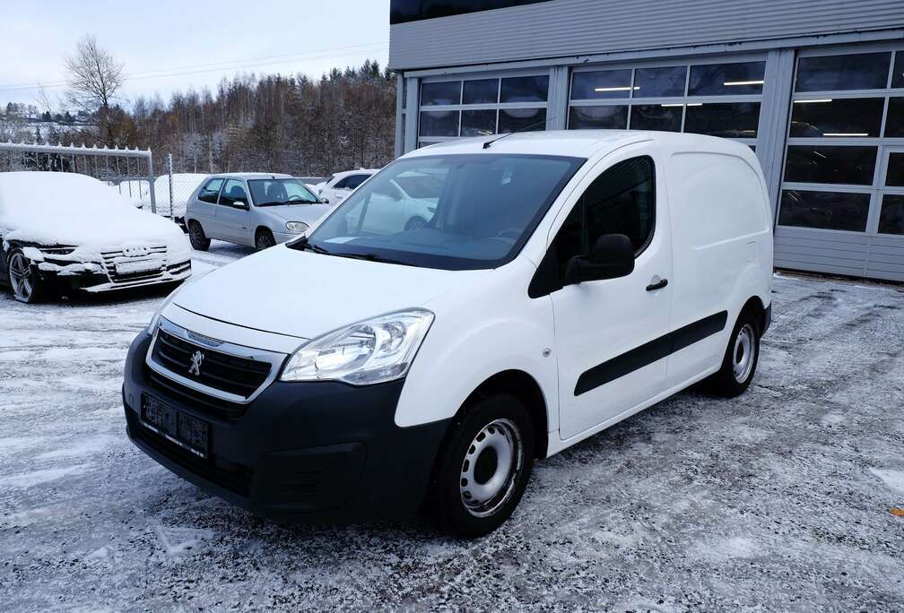 Peugeot 16 hdi 3 places  Airco, cruise control