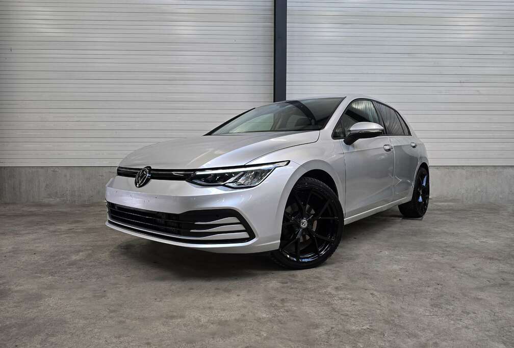 Volkswagen  AUTO  19\' R-LINE  M APPLE CARPLAY  TVA