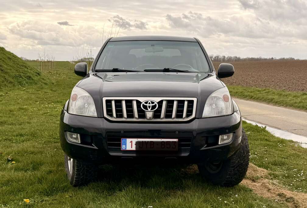 Toyota Landcruiser 3.0 D4D VX Bte Auto - Utilitaire