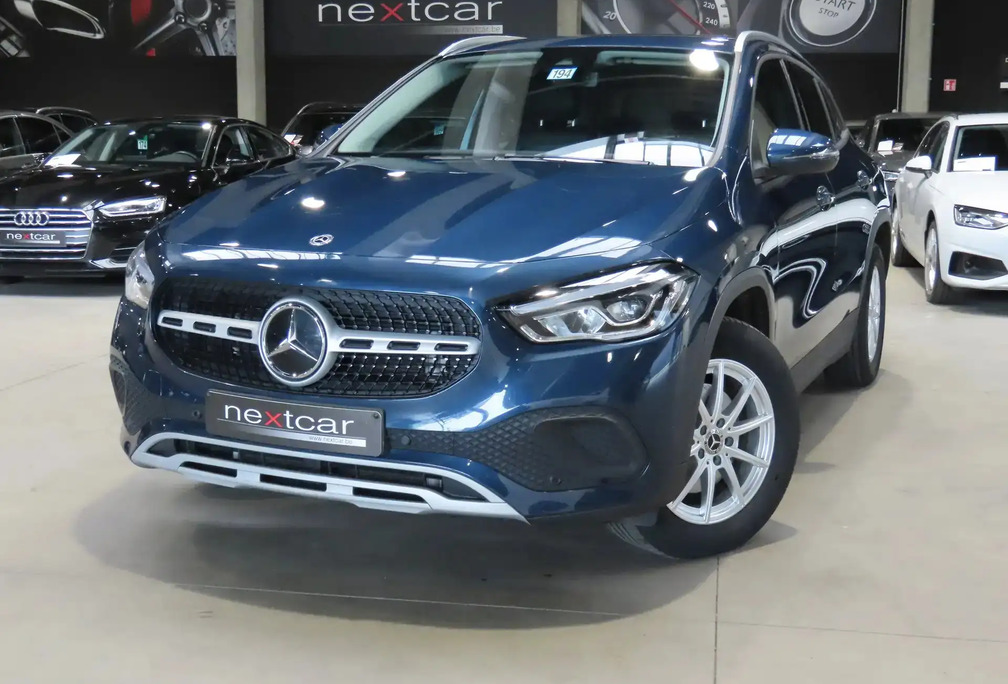 Mercedes-Benz d 8GTRONIC TISSU CUIR-LED-NAVI-CAMERA-PARK ASSIST