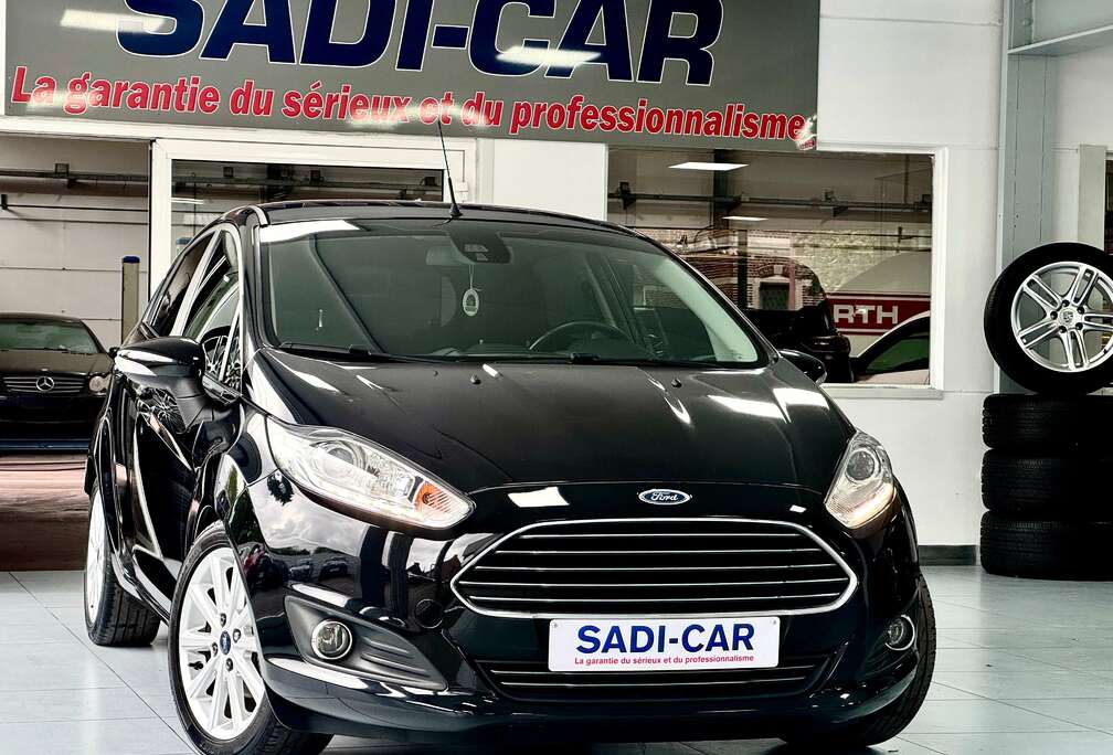 Ford 1.0i 80cv Titanium - 5 PORTES