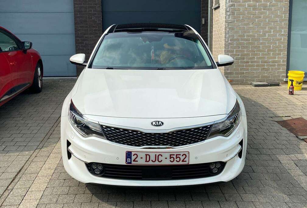 Kia Optima 1.7 CRDI DCT Business Supreme