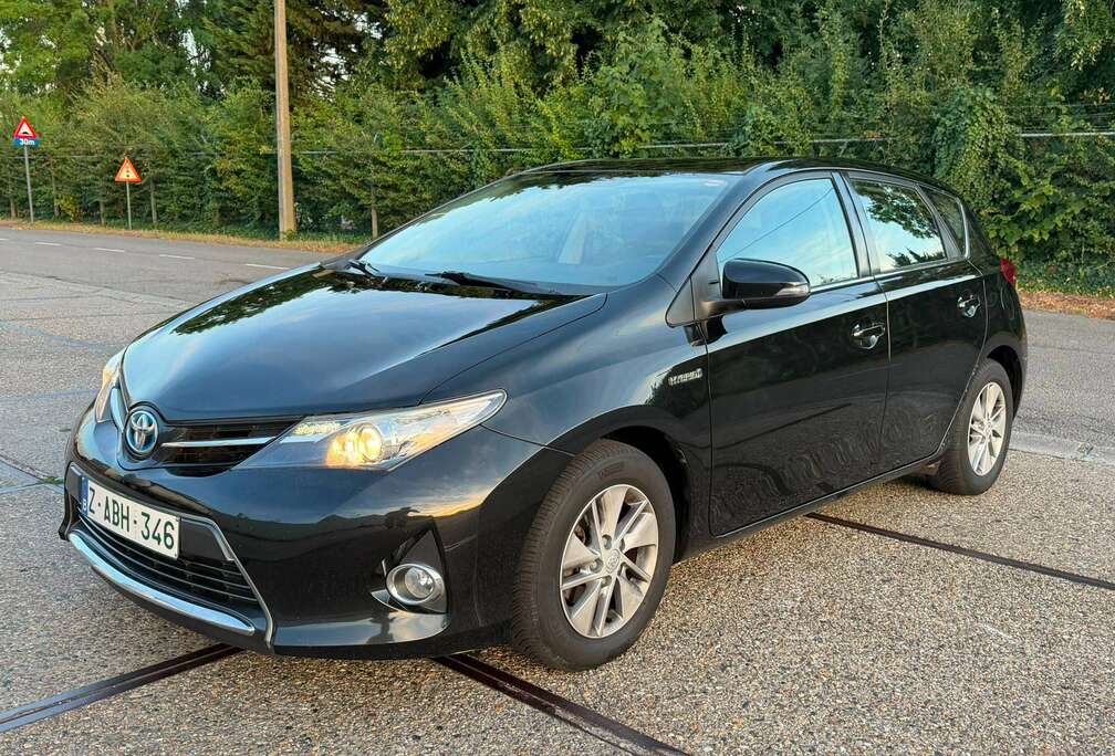Toyota Auris HEV 1.8i HSD Comfort CVT