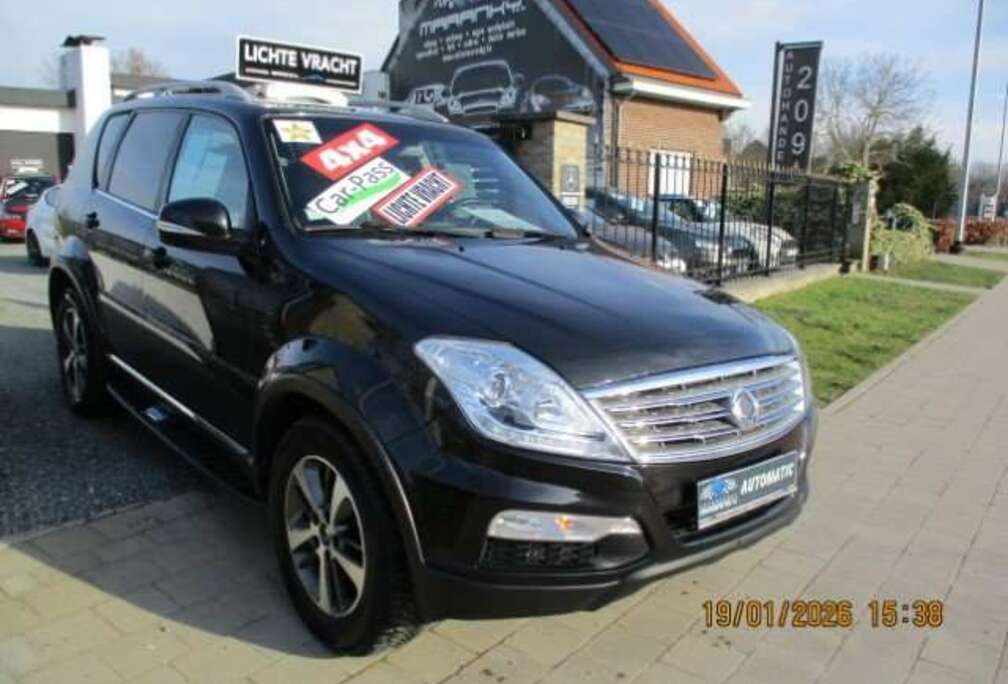 SsangYong Rexton W 2.2 e-XDi  4WD Automatik EXECUTIVE LV2PL