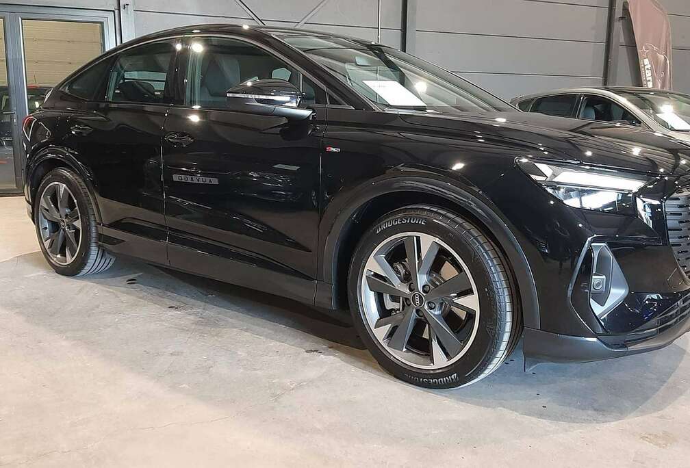 Audi e-Tron 82 kWh 40 S line Sportback Black Pack