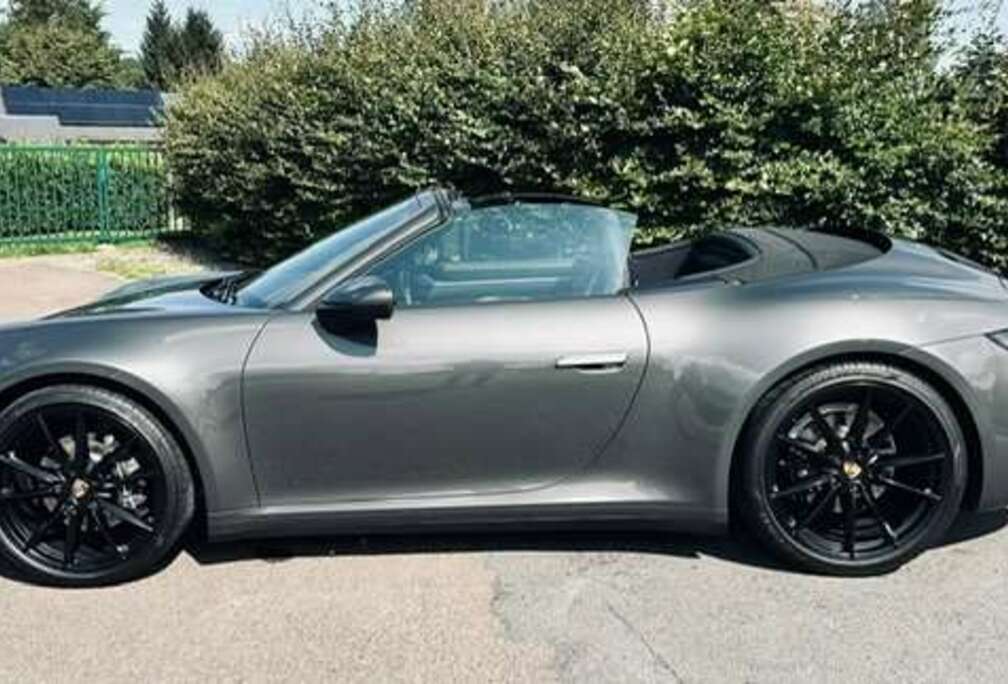 Porsche 992 Carrera 2 Cabriolet 3.0  SPORTUIT.