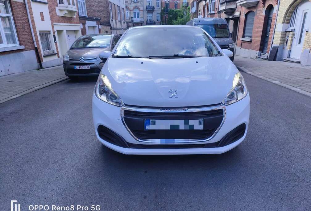 Peugeot 1.2i PureTech Allure