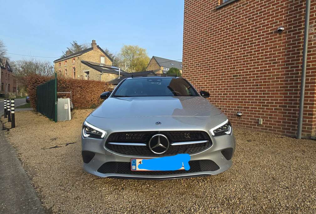 Mercedes-Benz CLA Shooting Brake 200 d Luxury Line