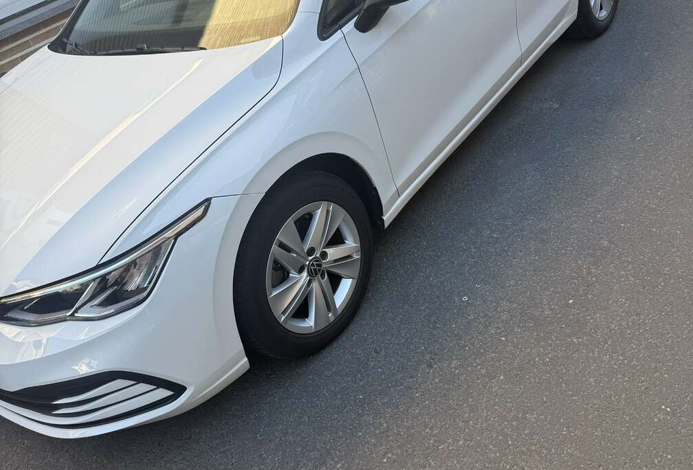 Volkswagen 1.0 eTSI DSG 81kW