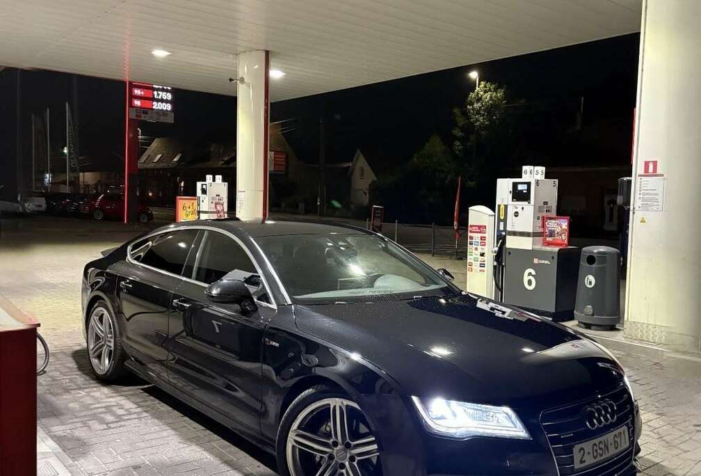 Audi 3.0 TDi V6 Quattro S line tronic
