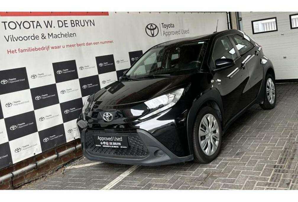 Toyota X play