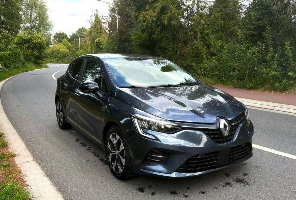 Renault Hybrid 1.6i E-TECH Engineered