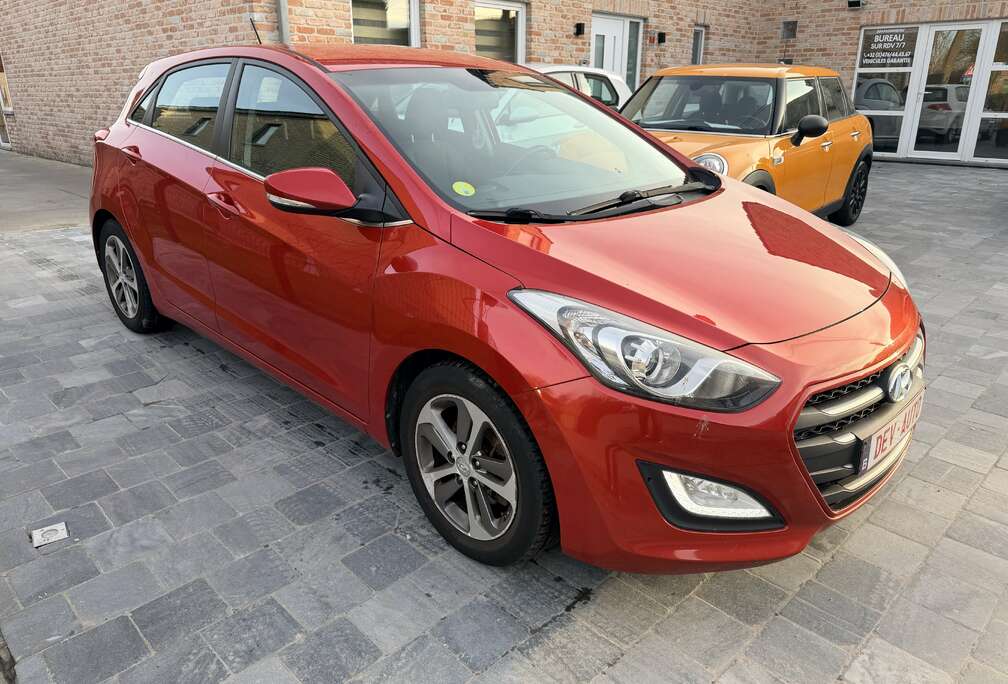 Hyundai i30 1.6 CRDi*GPS*CLiM*etc