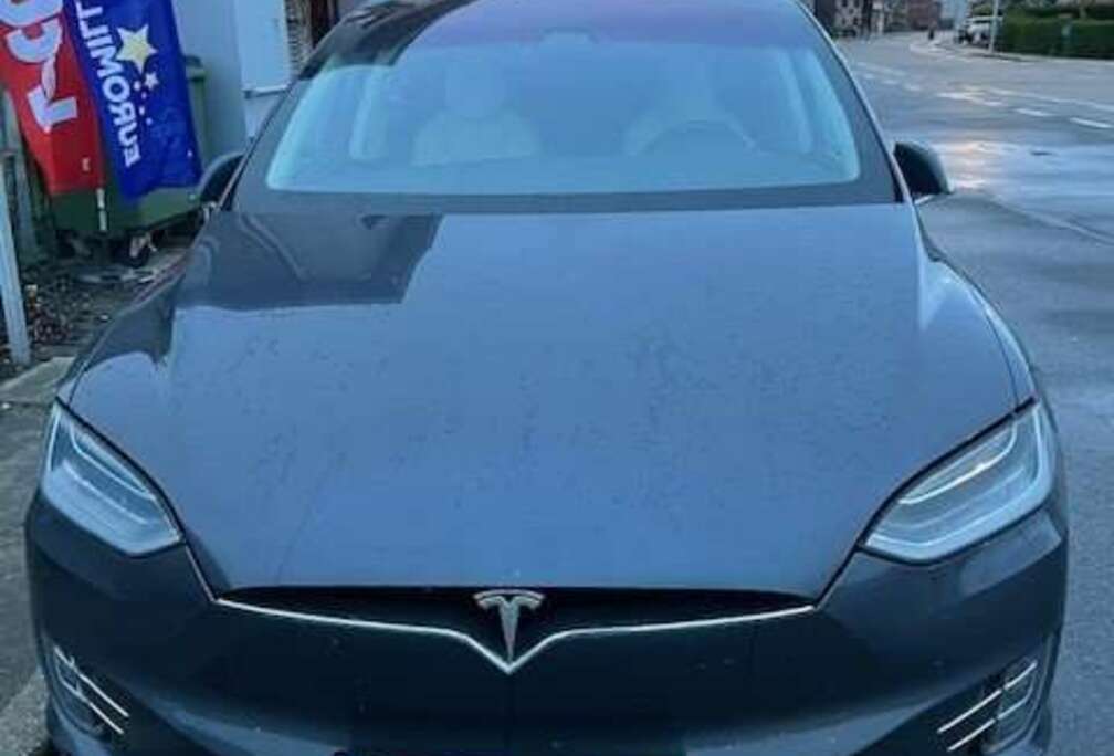 Tesla Model X 100D Long Range