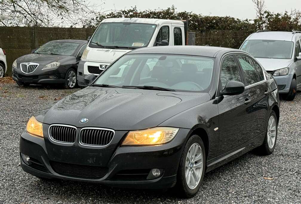 BMW 318 d - 2010 - EURO 5 - NAVI