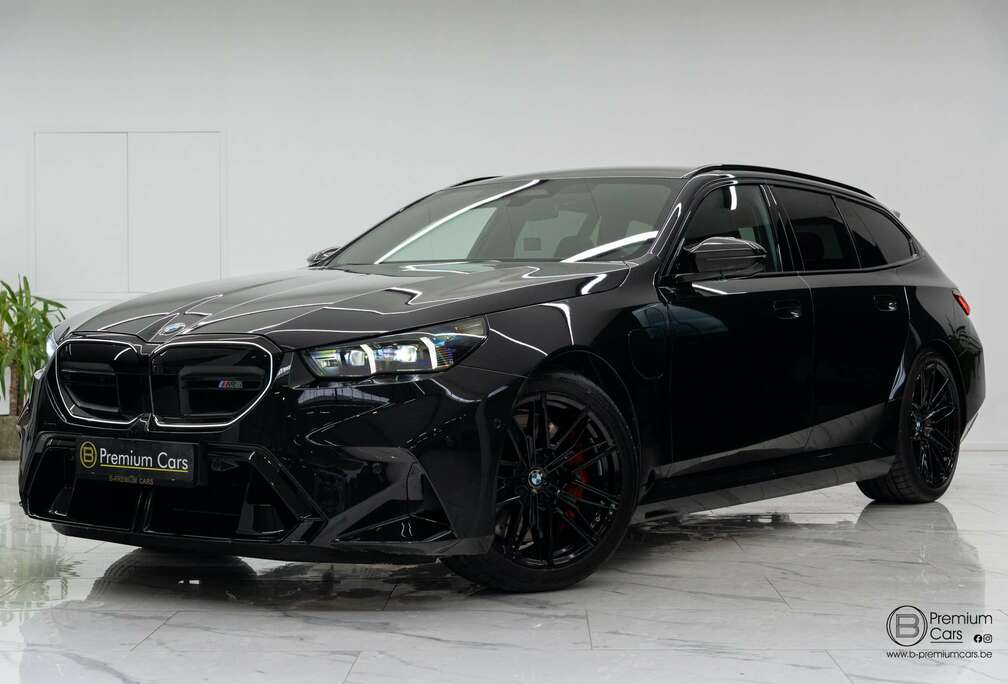 BMW xDrive touring B&W / HUD / ACC / 360 / Carbon