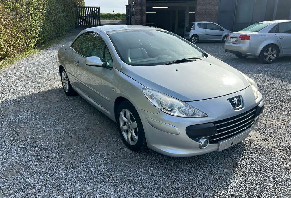 Peugeot 307 CC 2.0i 16v/ GARANTIE 12MOIS/ CARPASS/ CT