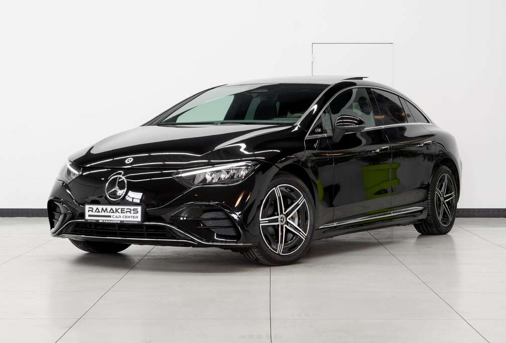 Mercedes-Benz AMG Line PANORAMA Distronic KEYLESS-GO Leder