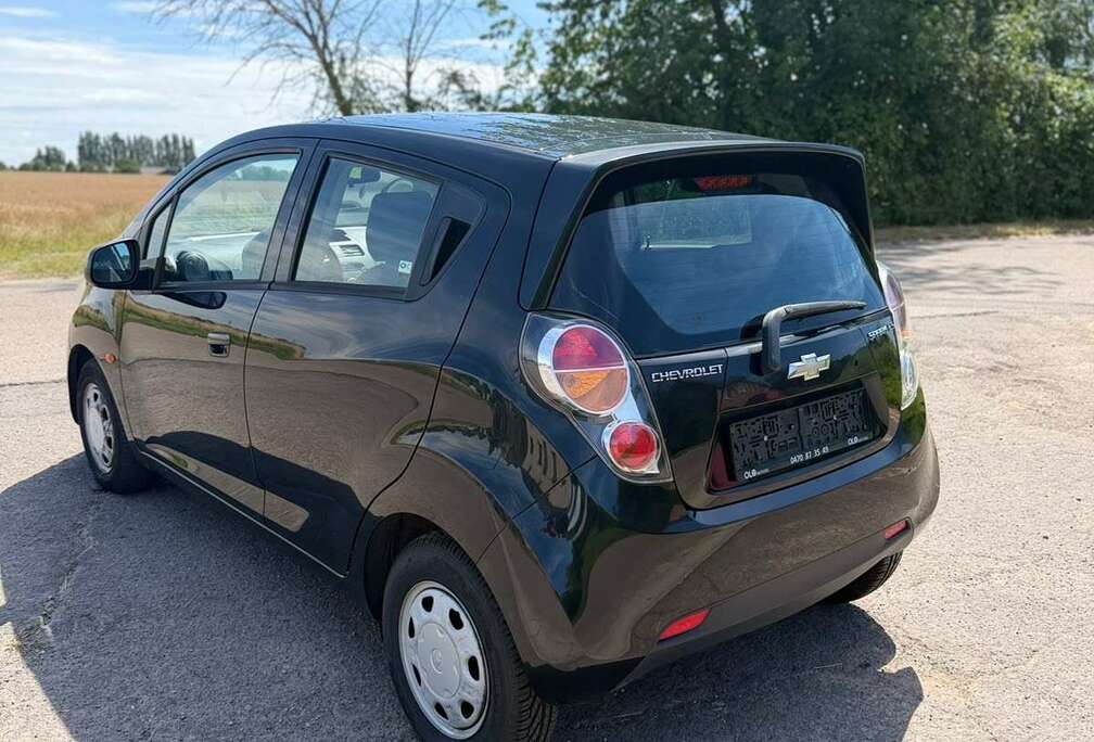 Chevrolet 1.0i